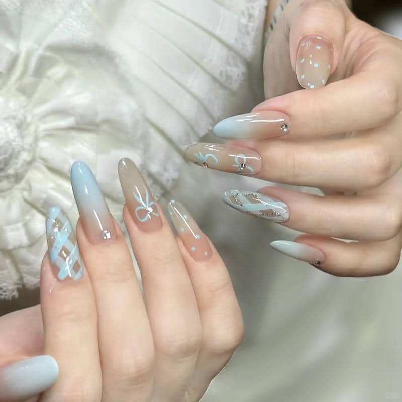 ảnh mẫu nail caro xanh dương