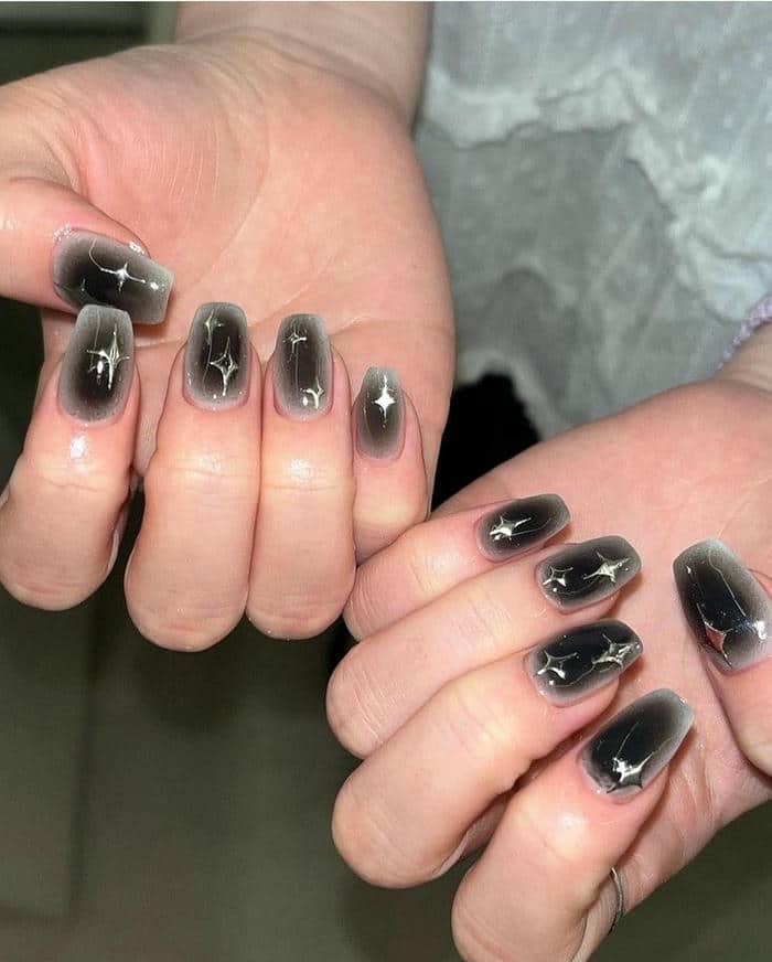 ảnh mẫu nail loang cá tính