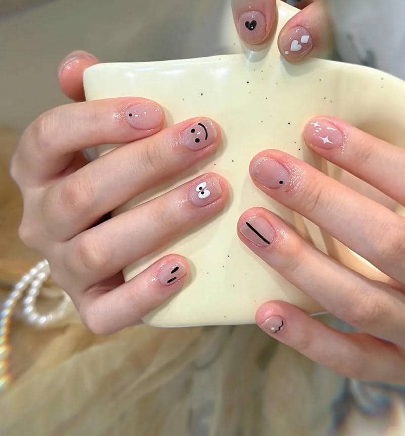 ảnh mẫu nail mặt cười cute