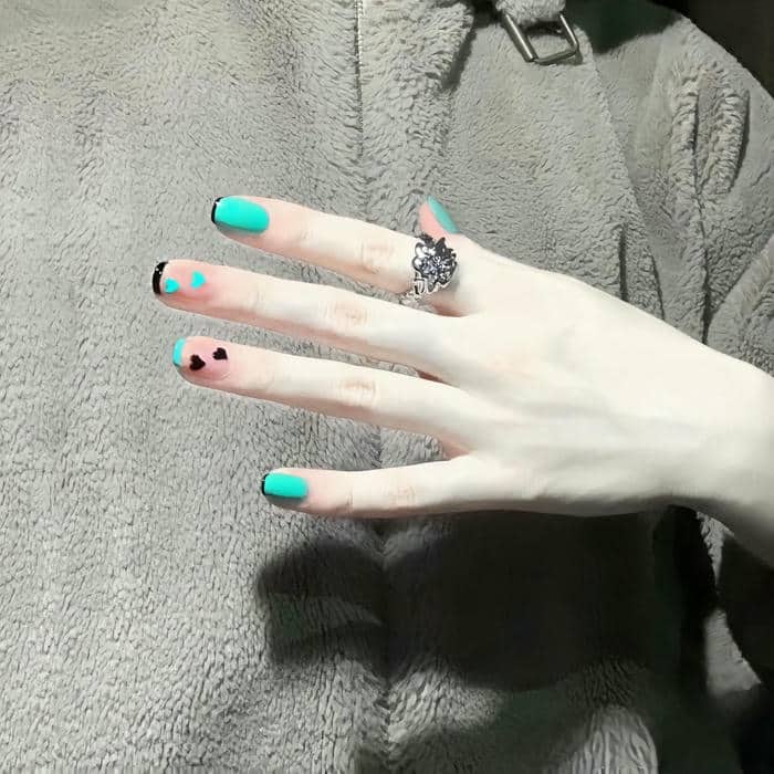 ảnh mẫu nail màu xanh lá cây đẹp