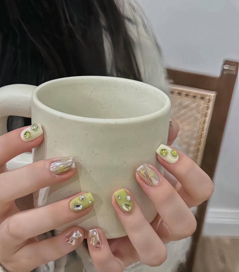 ảnh mẫu nail móng ngắn sang chảnh