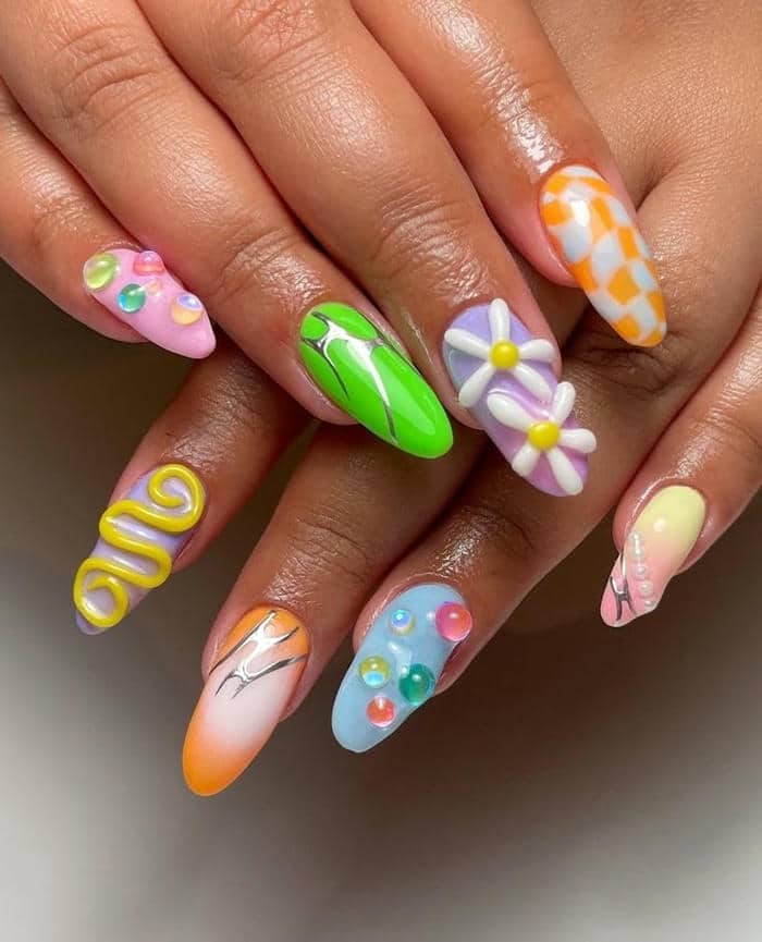 ảnh mẫu nail nhiều màu sắc