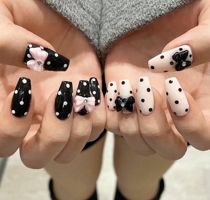 ảnh mẫu nail nơ đen