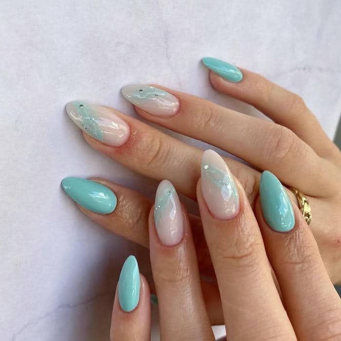 ảnh mẫu nail tông xanh ngọc đơn giản