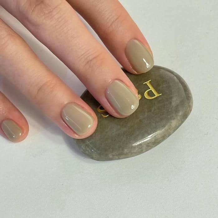 ảnh mẫu nail trơn đơn giản