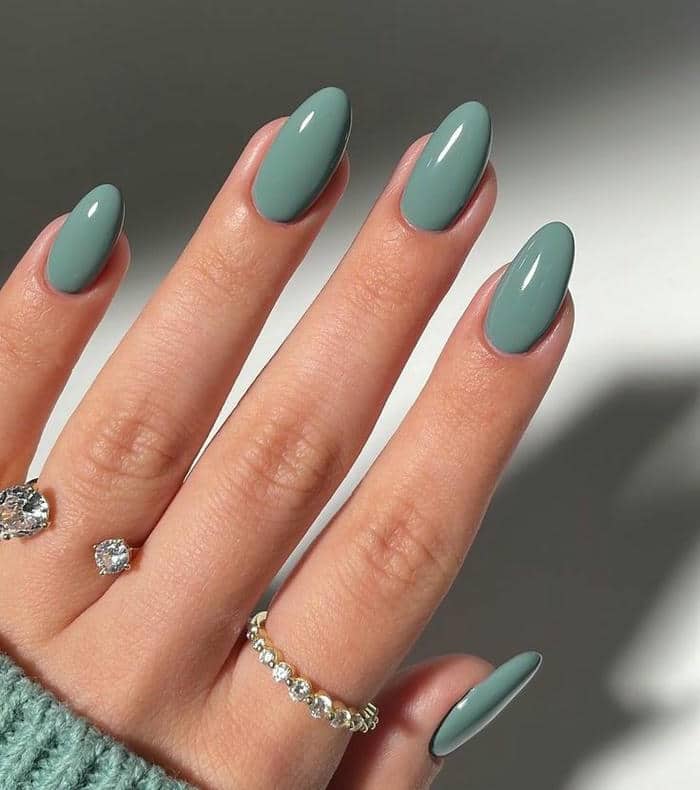 ảnh mẫu nail trơn xanh