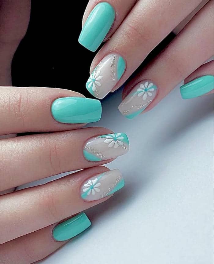 ảnh mẫu nail xanh ngọc đơn giản