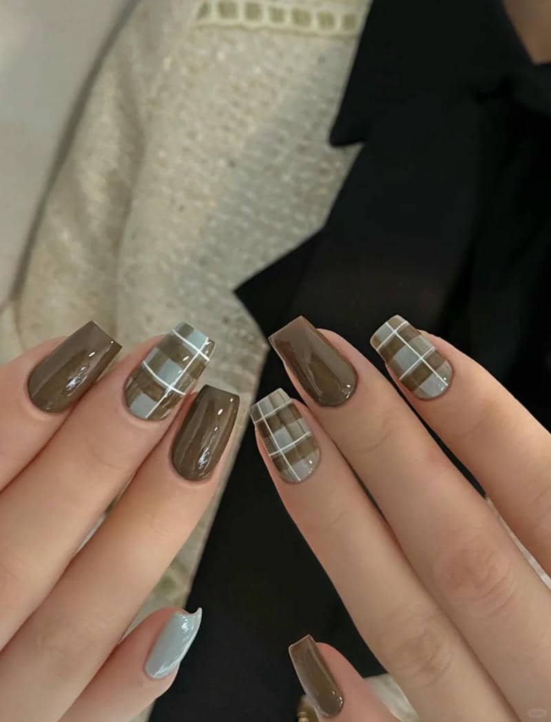 ảnh nail caro xanh