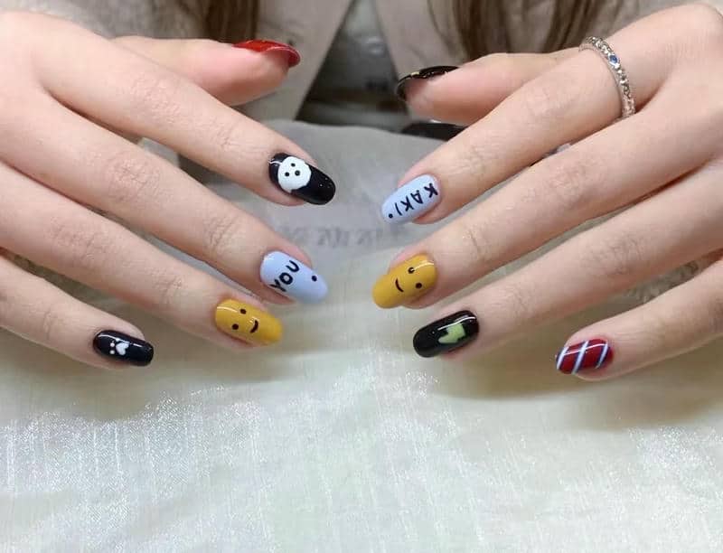 ảnh nail mặt cười đẹp
