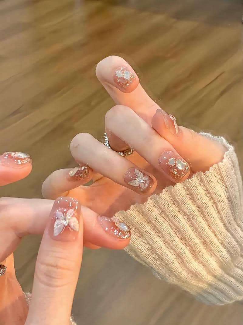 ảnh nail móng ngắn dễ thương