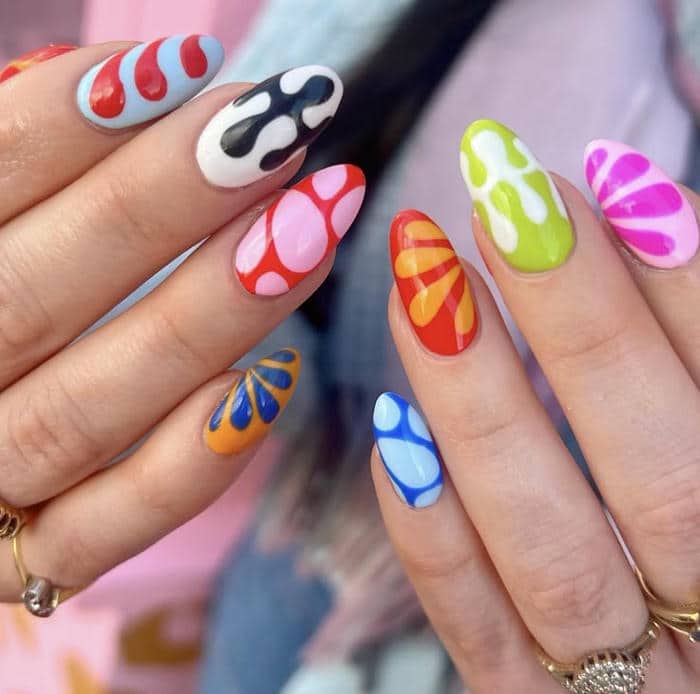 ảnh nail nhiều màu đơn giản