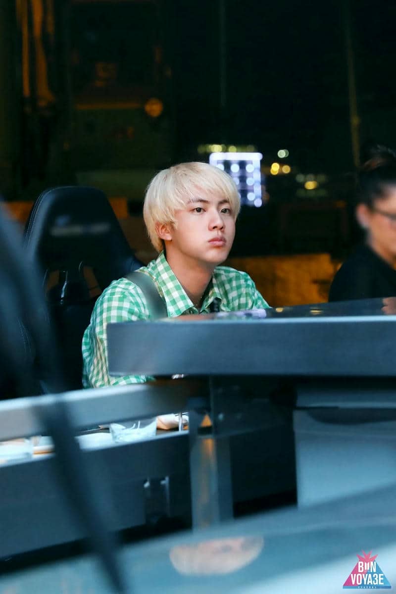ảnh nền điện thoại jin bts