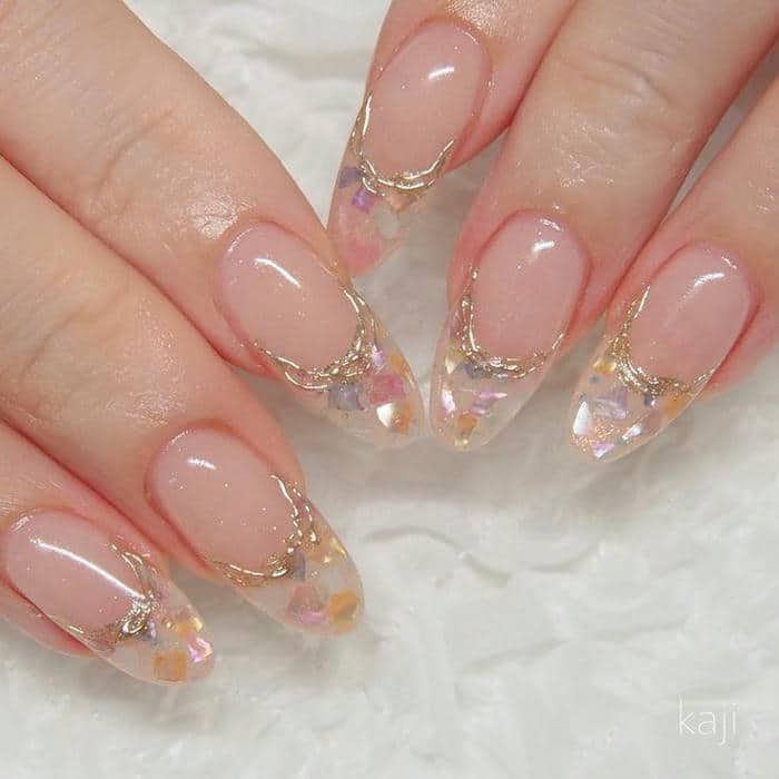 mẫu nail ẩn xà cừ nhẹ nhàng