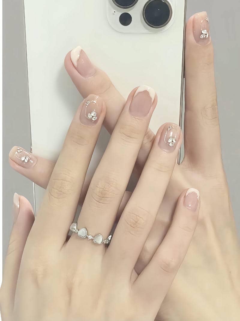 màu nail cho móng ngắn da ngăm