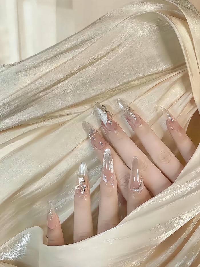 mẫu nail cô dâu đơn giản