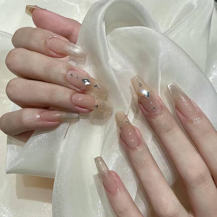 mẫu nail cô dâu màu thạch