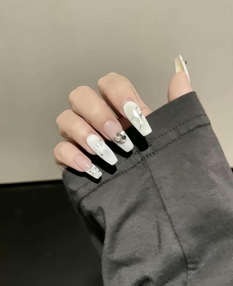 mẫu nail cô dâu màu trắng