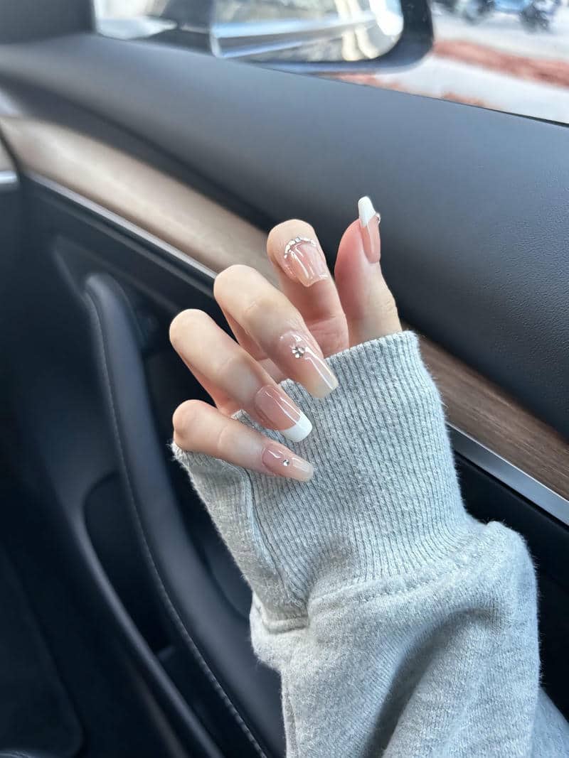 mẫu nail cute đơn giản