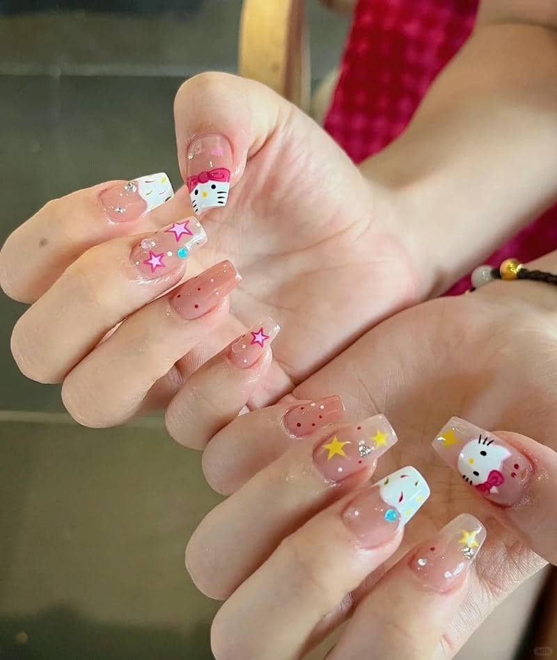 mẫu nail cute hello kitty