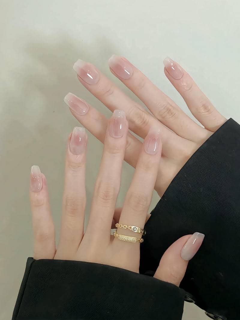 màu nail đẹp cho da ngăm