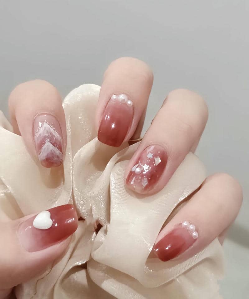 mẫu nail đẹp tôn da ngăm