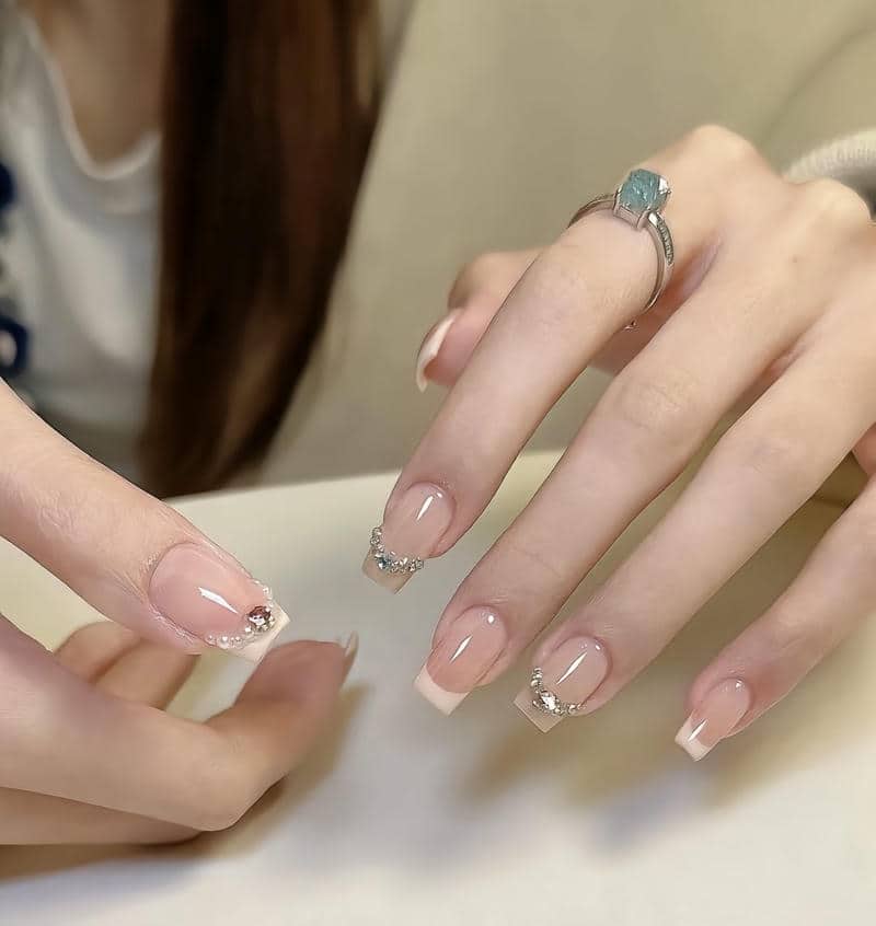 mẫu nail đơn giản dễ thương