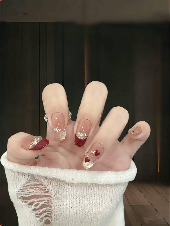 mẫu nail đơn giản tông đỏ