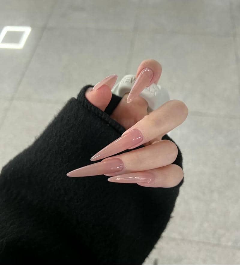 mẫu nail form nhọn