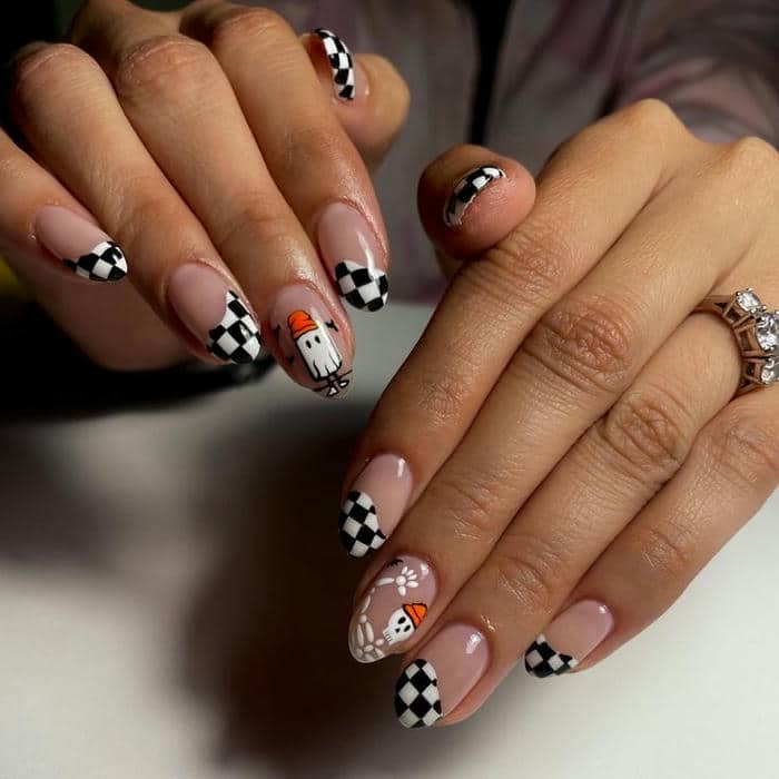 mẫu nail halloween tông đen trắng