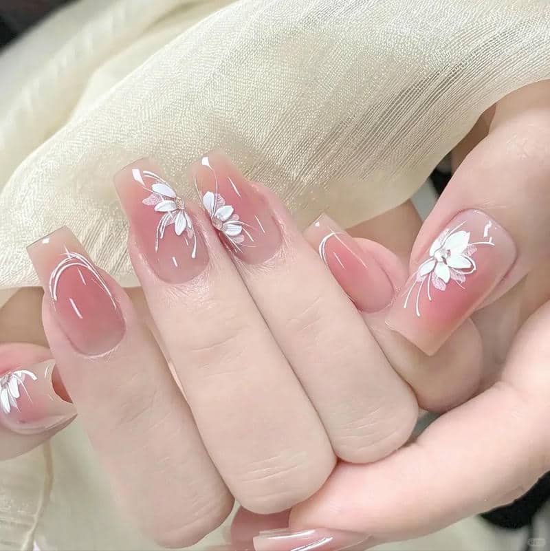 mẫu nail hoa đào