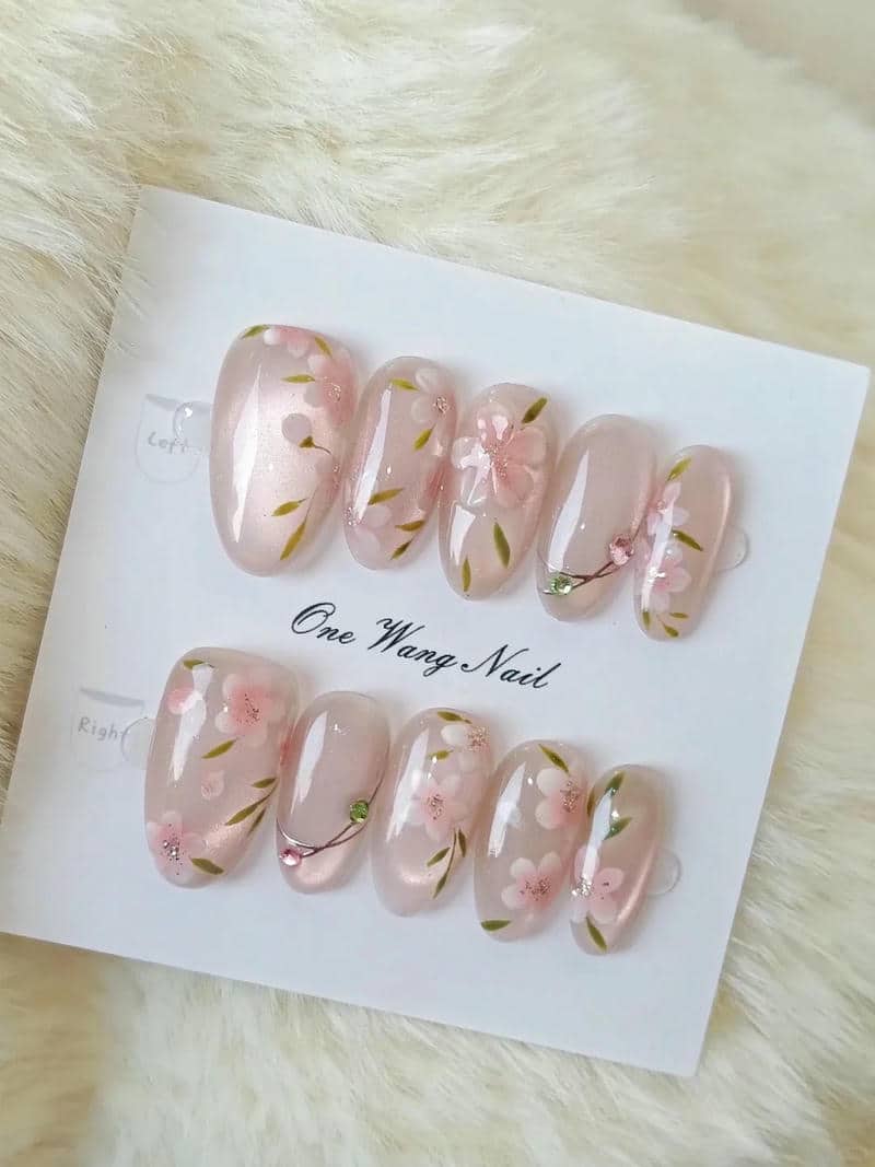 mẫu nail hoa đào cho móng ngắn