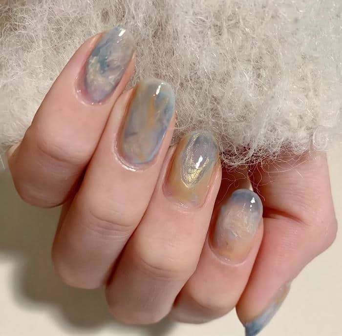 mẫu nail loang vân đá đơn giản