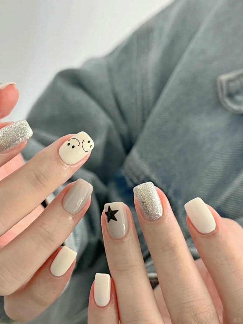 mẫu nail mặt cười cute