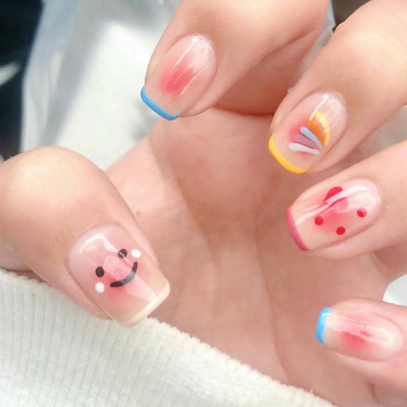 mẫu nail mặt cười dễ thương