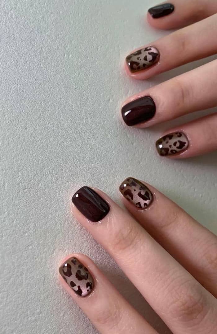 mẫu nail màu nâu đất