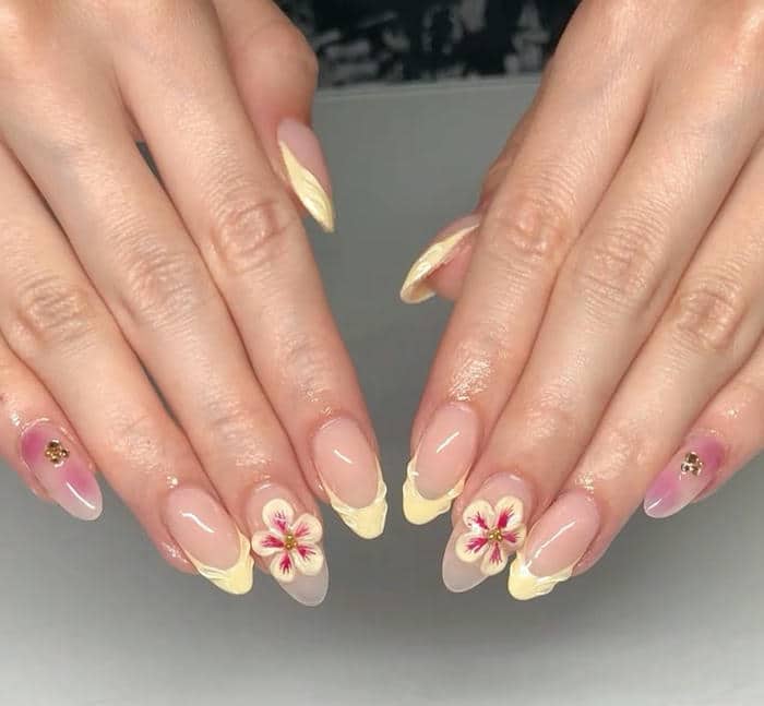 mẫu nail màu vàng đơn giản