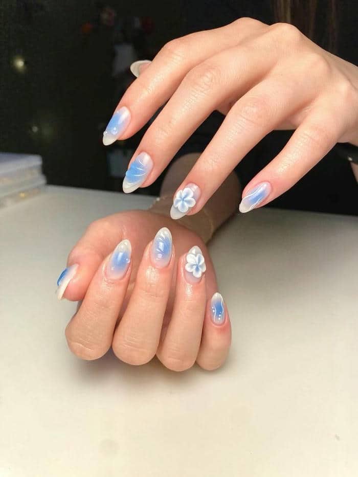mẫu nail màu xanh dương ombre