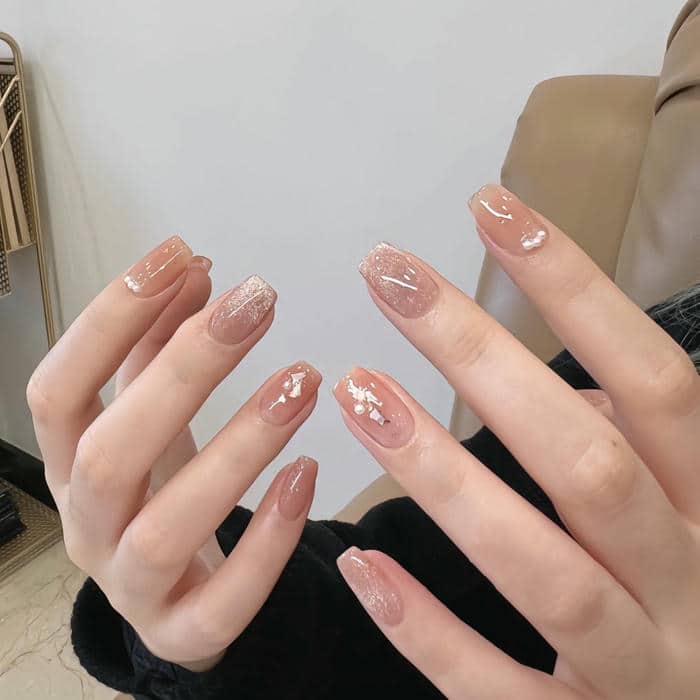 mẫu nail ngọc trai đơn giản