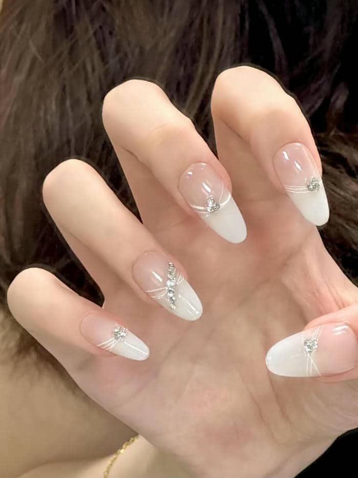 mẫu nail nhẹ nhàng đi học