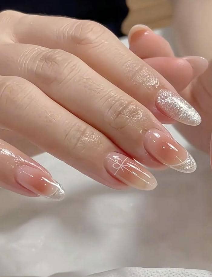 mẫu nail nhẹ nhàng tôn da
