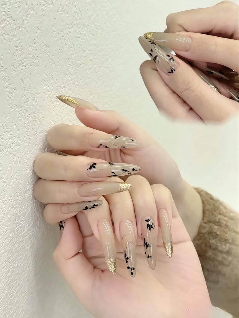 mẫu nail nhọn sang chảnh