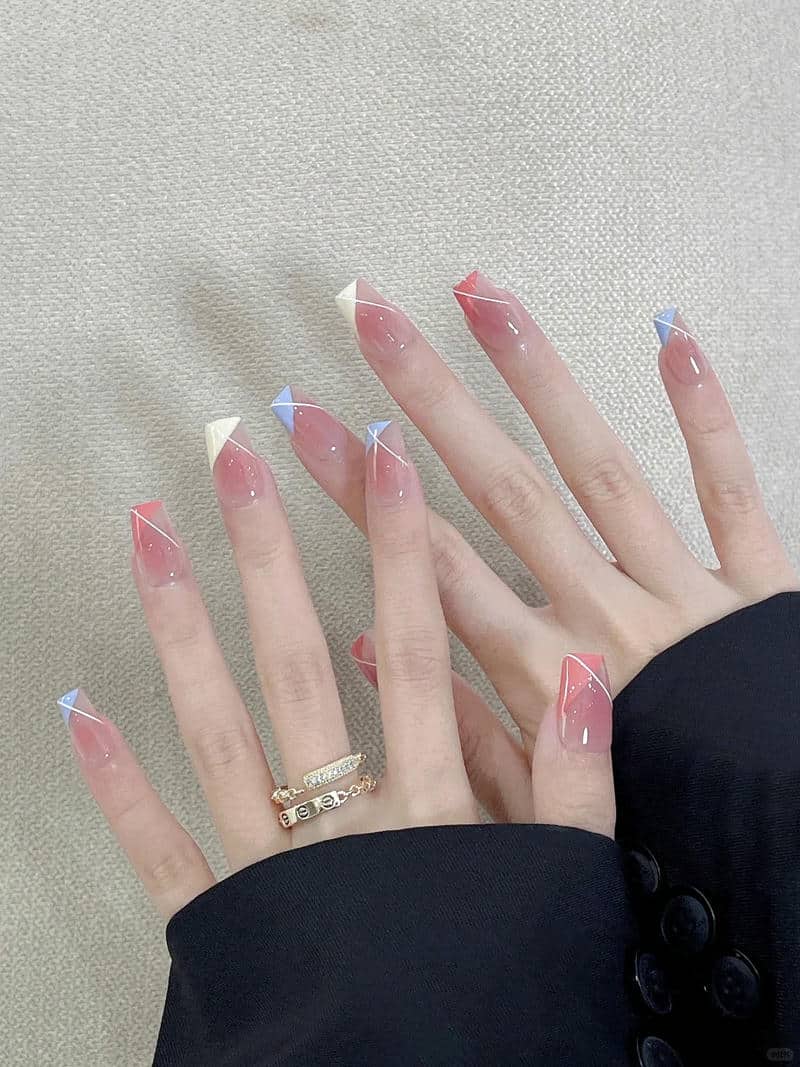 mẫu nail sơn đầu móng trắng