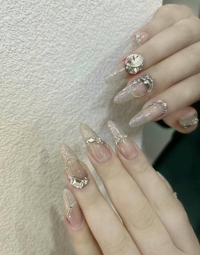 mẫu nail sơn thạch đính đá