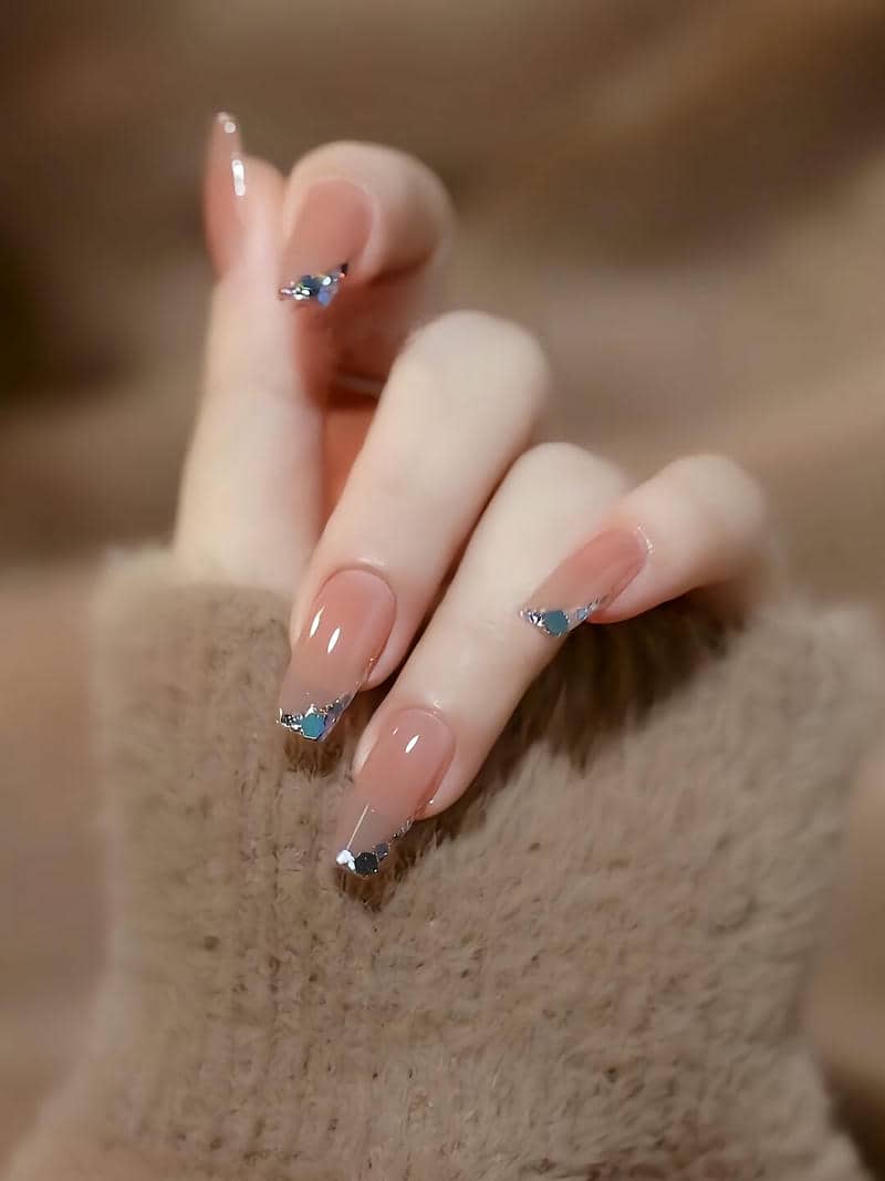 mẫu nail sơn thạch đơn giản