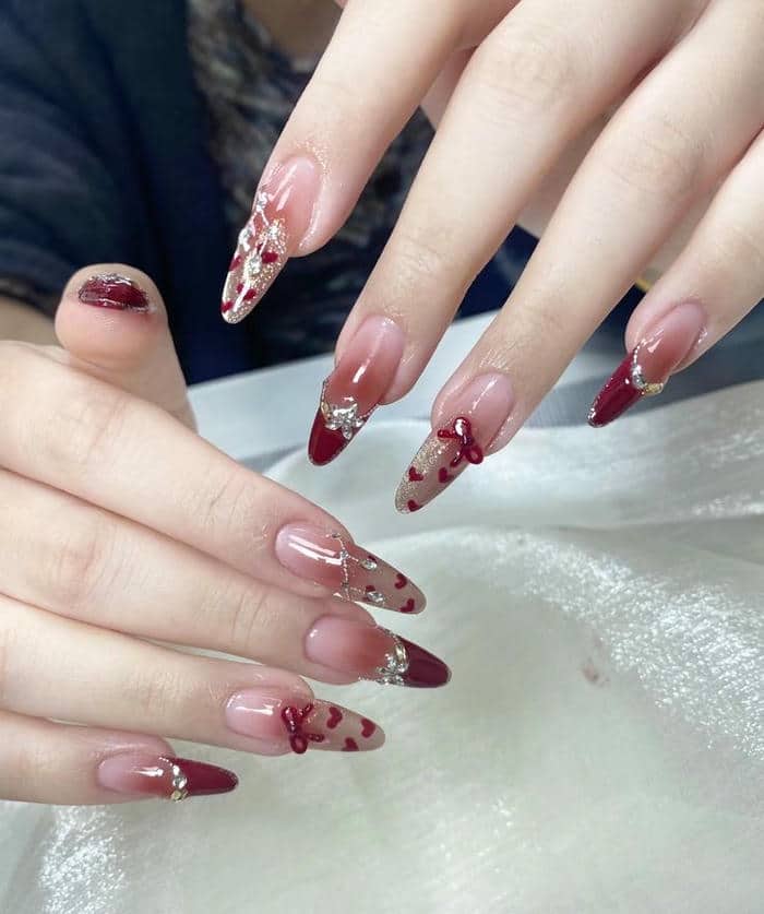 mẫu nail tết móng nhọn