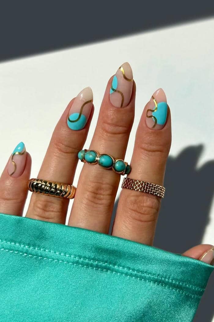 mẫu nail tông màu xanh ngọc