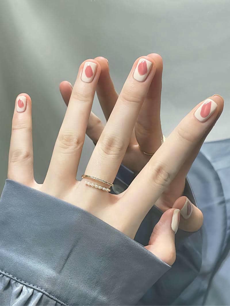 mẫu nail trắng hồng