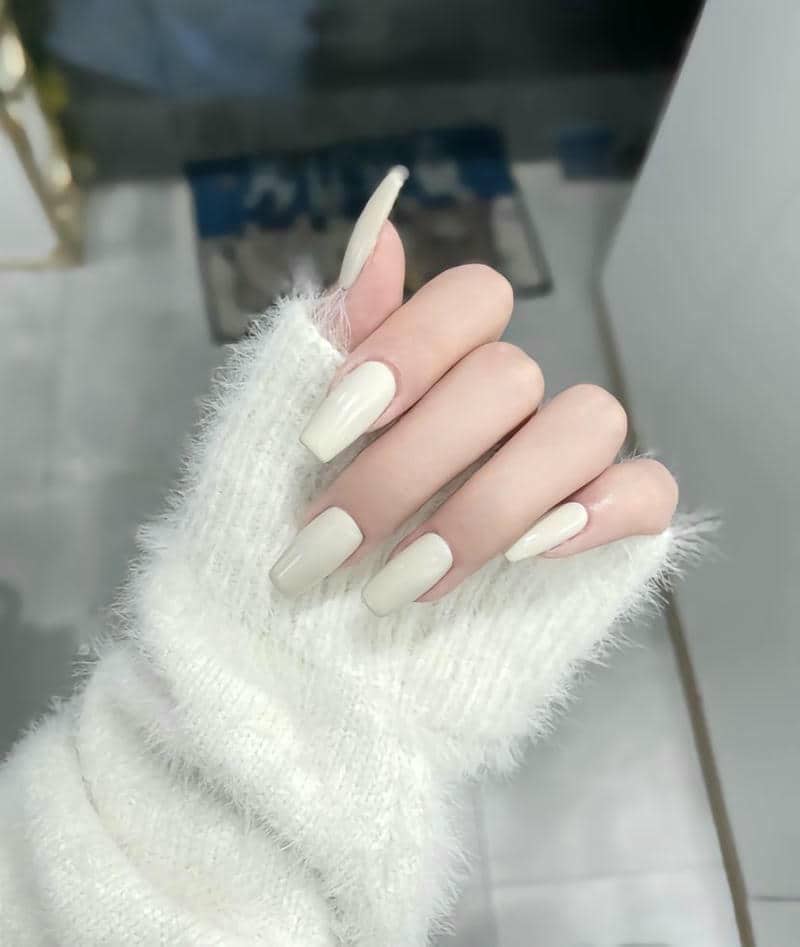 mẫu nail trắng trơn
