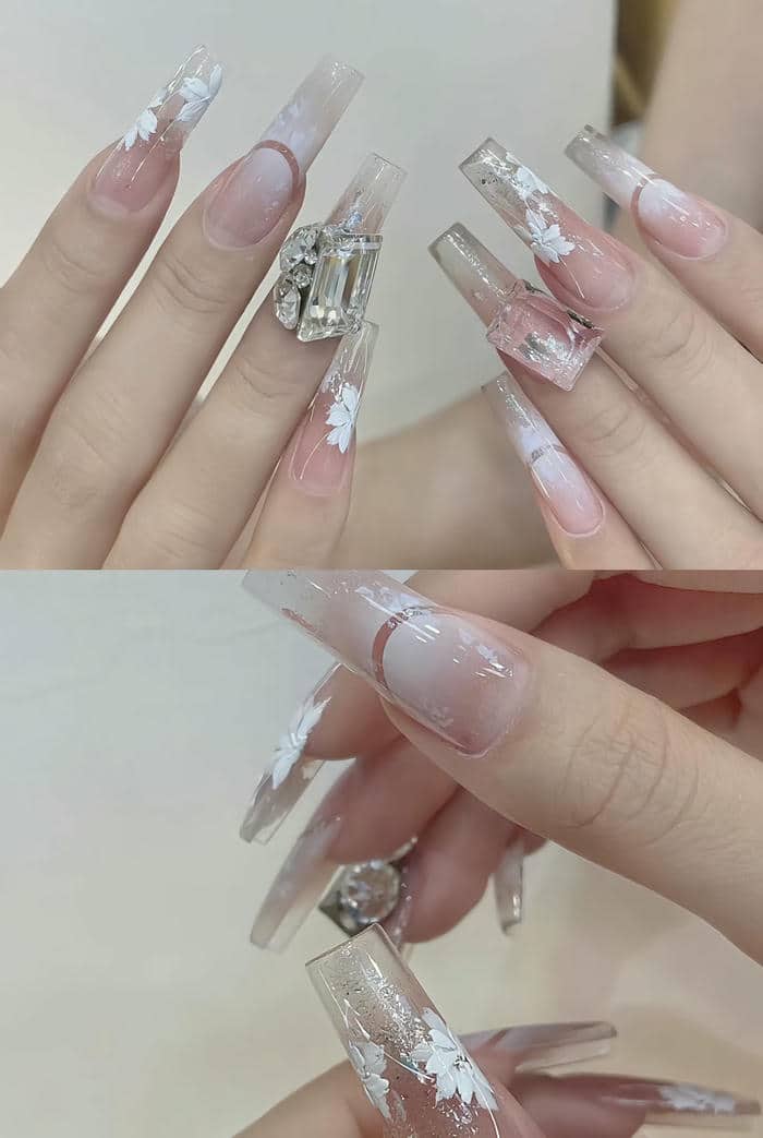 mẫu nail trong suốt đính đá