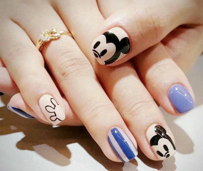 mẫu nail vẽ mickey